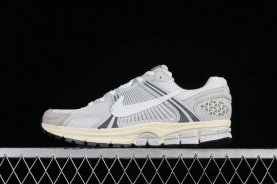 Nike Zoom Vomero 5 SP Retro Casual Running Shoes with Lightweight EVA Midsole - HF0731-007
