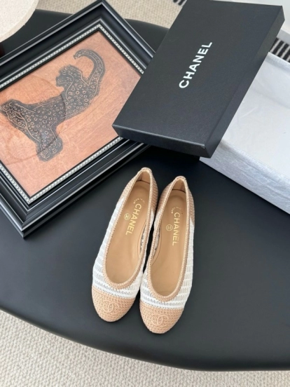 2025 Women Chanel White Beige Leather Mesh Ballet Flats LY00280