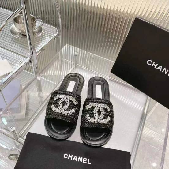 2025 Women Chanel Black Raffia Leather Slippers LY00270
