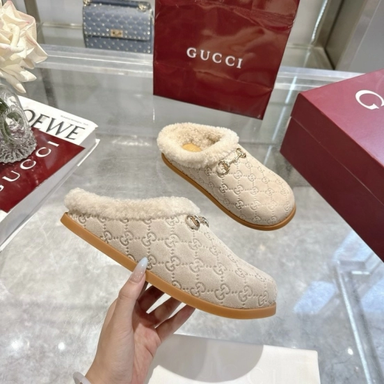 Gucci 2022/SS Women's Suede Leather Horsebit Wool Loafers - LY00260
