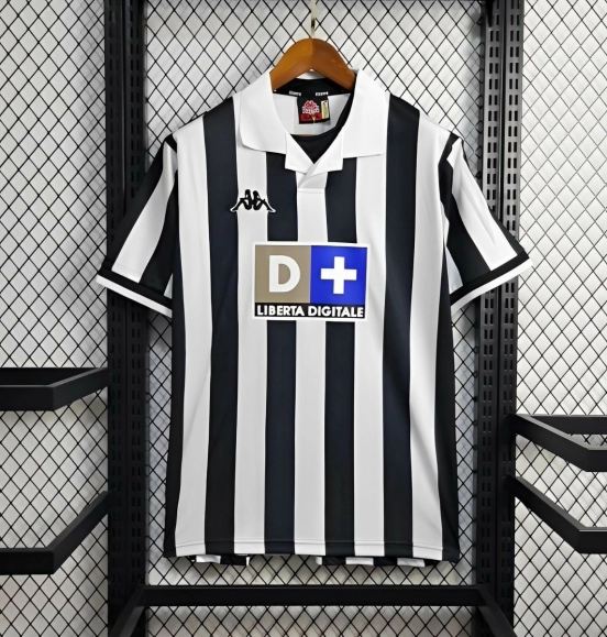 Retro 1998/99 Juventus Home Jersey